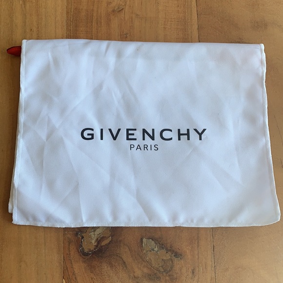 Givenchy clutch - Picture 7 of 11